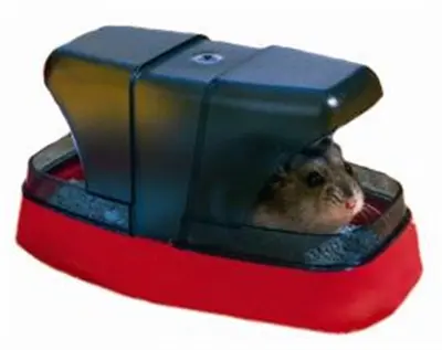 Savic hamstertoilet 17 x 10 x 10 cm – incl. schepje en bodembedekking
