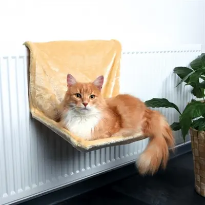 Trixie radiatorhangmat pluche beige 48 x 26 x 30 cm – katten tot 5 kg