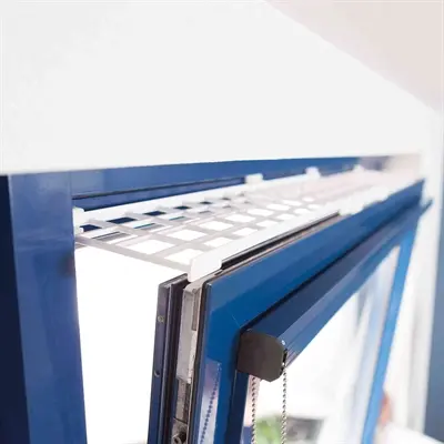 Trixie beschermrooster voor kantelraam wit 75-125 x 16 cm – uittrekbaar - Afbeelding 5