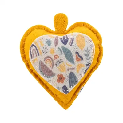 Trixie kattenspeeltje hart vilt/stof met valeriaan 11 cm – 4 stuks - Afbeelding 4