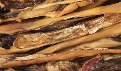 Petsnack kalfskauwstaaf 35 cm 4 kg – van gemalen runderkophuid - Afbeelding 3