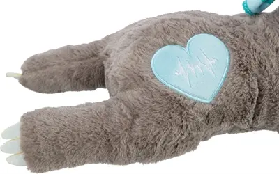 Trixie pluche luiaard grijs met heartbeat 34 cm – knuffel voor pups - Afbeelding 4