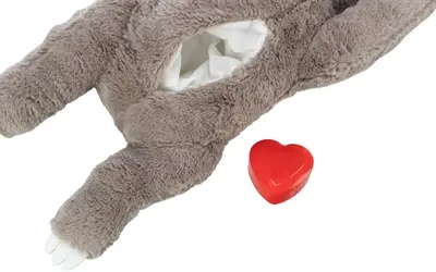 Trixie pluche luiaard grijs met heartbeat 34 cm – knuffel voor pups - Afbeelding 7