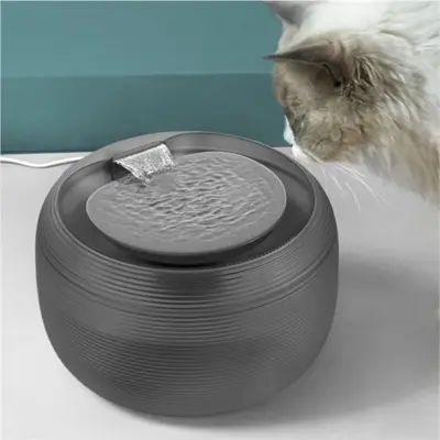 Martin drinkfontein voor kat en kleine hond zwart 2,5 liter – rond - Afbeelding 7