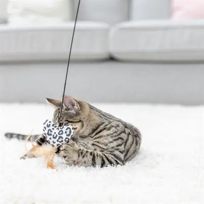 Trixie kattenhengel hart 50 cm – hout en katoen, met catnip - Afbeelding 3