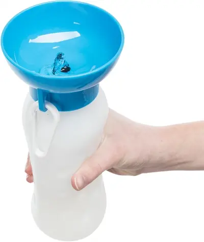 Trixie waterdispenser voor onderweg 550 ml assorti – 3 stuks