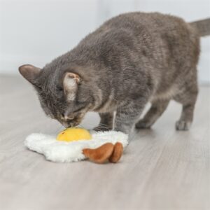Trixie kattenspeeltje gebakken ei XXL pluche met Amerikaanse catnip 18 cm - Afbeelding 6
