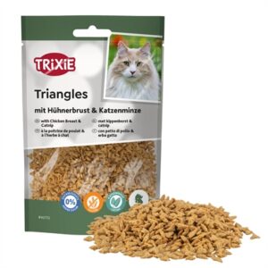 Trixie Triangles kattensnack met kippenborst en catnip 50 g - Afbeelding 1